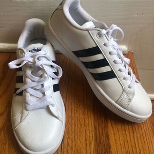 Adidas Women’s Sneaker